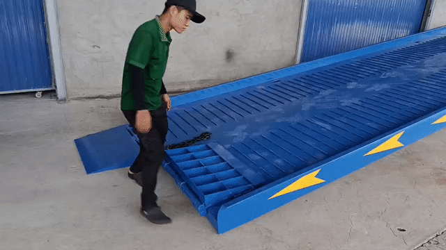 Cầu dẫn xe nâng 10 tấn 10.3m. Mua bán Đồ chuyên dụng, Giống nuôi trồng tại Thị xã Bến Cát Bình Dương được đăng bởi Hoài Thơm Việt Thành hình 1