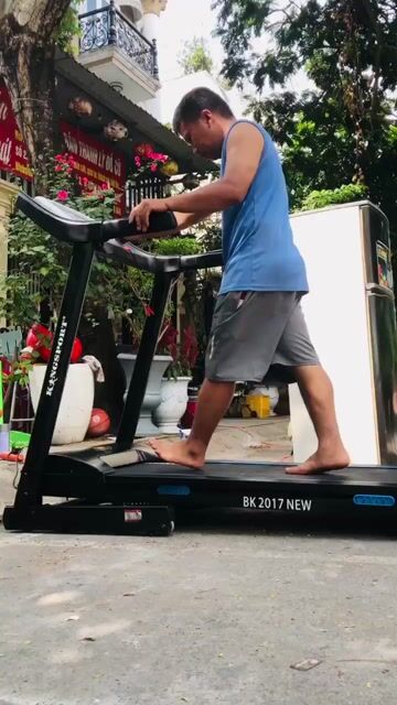 Máy chạy bộ Kingsport BK 2017 Đen. Mua bán Đồ thể thao, Dã ngoại tại Thành phố Thủ Đức Tp Hồ Chí Minh được đăng bởi nguyen thi an hình 1