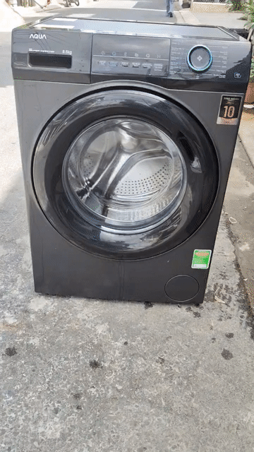 Máy giặt Aqua 8.5kg inverter zin đẹp . Mua bán Máy giặt tại Quận Phú Nhuận Tp Hồ Chí Minh được đăng bởi Nguyễn Duy Quang hình 1