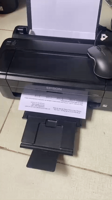 Máy in phun Epson L300 chỉ in trắng đen giá rẻ. Mua bán Đồ dùng văn phòng tại Thành phố Thủ Đức Tp Hồ Chí Minh được đăng bởi Bach khoa printer hình 1