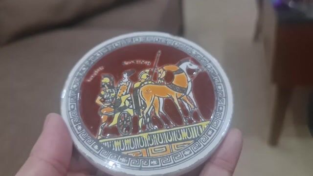 Đĩa trang trí Niarchos Gốm sứ Hy Lạp Cổ đại. Mua bán Đồ sưu tầm, đồ cổ tại Quận Cầu Giấy Hà Nội được đăng bởi Đức Sang hình 1