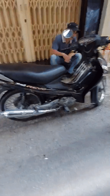 Suzuki Revo Đen Zin. Mua bán Xe máy tại Quận 3 Tp Hồ Chí Minh được đăng bởi Hàn Long Thập Bát Chưởng hình 1
