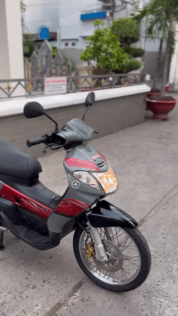 Honda SCR Fi Xám xi măng. Mua bán Xe máy tại Quận Gò Vấp Tp Hồ Chí Minh được đăng bởi Xe Máy Gia Kiệt Luxury 1 hình 1