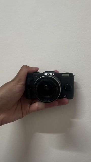 Máy ảnh Pentax Q10 Đen 90%. Mua bán Máy ảnh, Máy quay tại Quận 4 Tp Hồ Chí Minh được đăng bởi Luân Lê hình 1