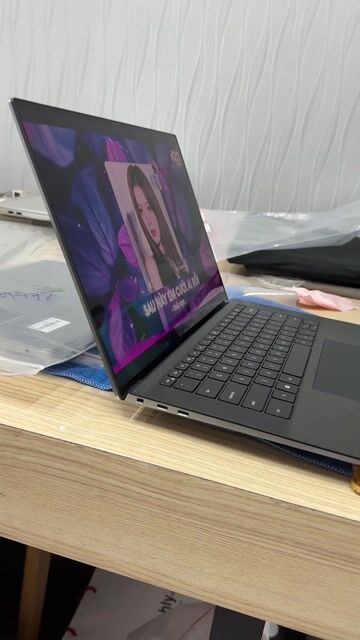 Dell Precision 5550 i7-10875H 15.6 inch 32GB/1TB. Mua bán Laptop tại Thành phố Thủ Dầu Một Bình Dương được đăng bởi Nguyễn Cao Trí hình 1