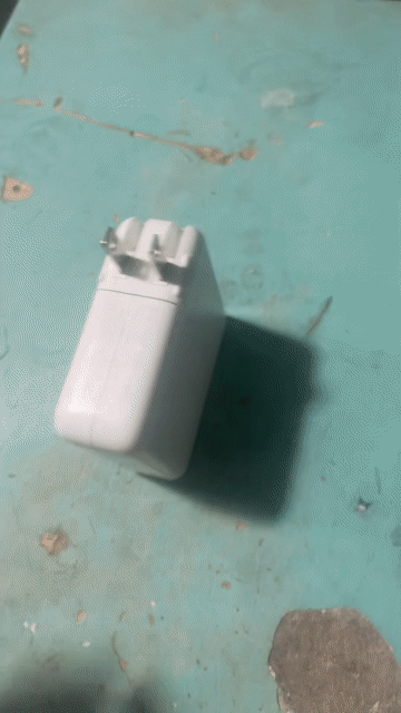 Củ sạc Apple USB-C Sạc nhanh Trắng. Mua bán Phụ kiện (Màn hình, Chuột...) tại Thị xã Điện Bàn Quảng Nam được đăng bởi Hậu Văn hình 1
