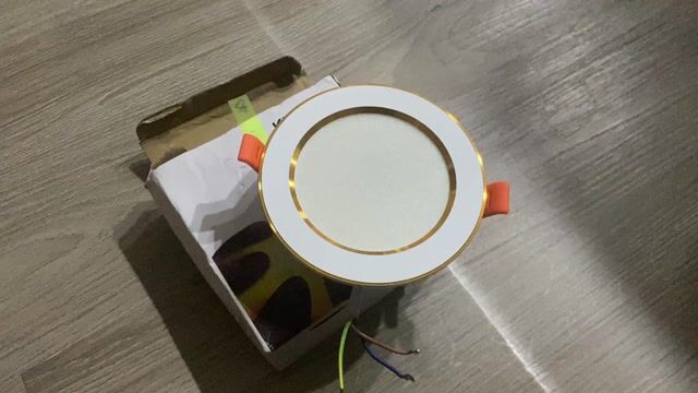 Bóng đèn âm trần Kinxzo 7W ánh sáng vàng. Mua bán Đèn tại Huyện Trảng Bom Đồng Nai được đăng bởi Khoa Ngô hình 1