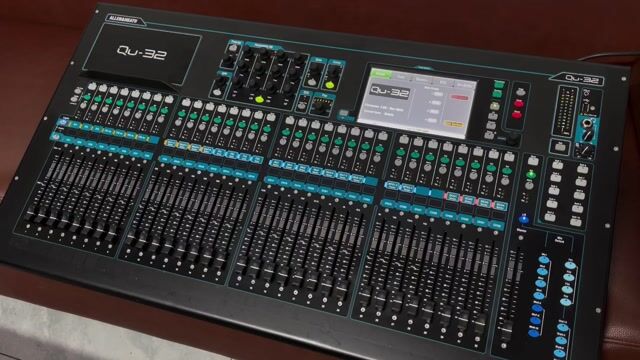 Bàn mixer Allen & Heath QU-32 Đen. Mua bán Nhạc cụ tại Quận Nam Từ Liêm Hà Nội được đăng bởi Mr event hình 1