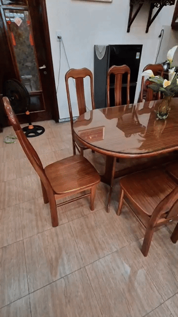 Bộ bàn ăn Hoàng Anh Gia Lai Gỗ Nâu. Mua bán Bàn ghế tại Quận Bình Thạnh Tp Hồ Chí Minh được đăng bởi cut hình 1