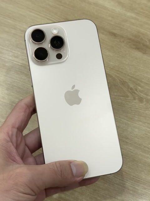 iPhone 16 Promax 256G Vàng Fullbox. Mua bán Điện thoại tại Quận Thanh Khê Đà Nẵng được đăng bởi Thắng  hình 1