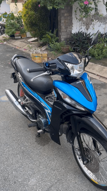 Honda Wave RSX 110 Fi Đen Xanh Zin. Mua bán Xe máy tại Quận Tân Phú Tp Hồ Chí Minh được đăng bởi Chị Thảo hình 1