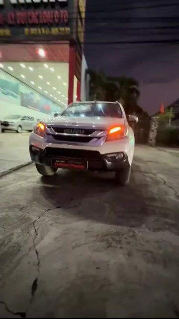 ISUZU MUX 2016 phiên bản 2.5L máy dầu số sàn. Mua bán Ô tô tại Huyện Tân Phú Đồng Nai được đăng bởi Salon AUTO THÀNH TRUNG Đồng Nai hình 1
