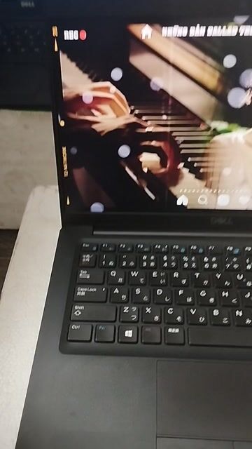 Dell 7390 vỏ nhôm đẹp 90% chạy win 10 nhanh, mượt. Mua bán Laptop tại Quận Tân Phú Tp Hồ Chí Minh được đăng bởi Nguyễn Đoàn Công Tấn hình 1