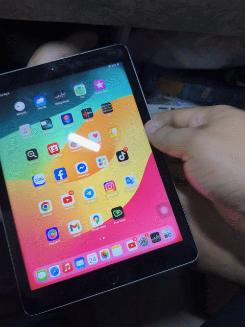 Apple iPad Gen 6 32GB Bạc. Mua bán Máy tính bảng tại Quận Phú Nhuận Tp Hồ Chí Minh được đăng bởi Tấn hình 1