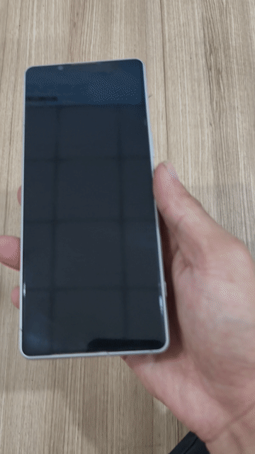 Sony Xperia 1V Platinum Silver 99%. Mua bán Điện thoại tại Thành phố Trà Vinh Trà Vinh được đăng bởi Hoàng Kha hình 1
