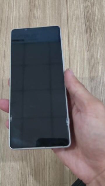 Sony Xperia 1V Platinum Silver 99%. Mua bán Điện thoại tại Thành phố Trà Vinh Trà Vinh được đăng bởi Hoàng Kha hình 1