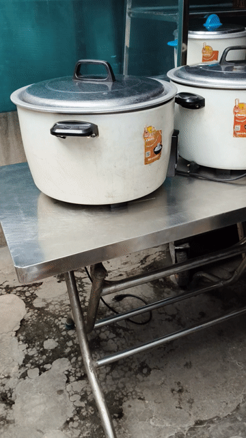 Xe đẩy bán hàng Inox Bạc Bánh xe xoay. Mua bán Đồ chuyên dụng, Giống nuôi trồng tại Quận Tân Bình Tp Hồ Chí Minh được đăng bởi Ngọc  hình 1