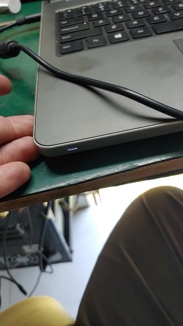 xác dell inspiron 5559 i5 thế hệ 6. Mua bán Laptop tại Thị xã Đức Phổ Quảng Ngãi được đăng bởi VThuận  hình 1