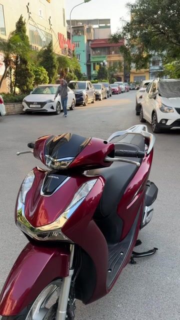 Honda SH 2021! 125 Cbs chính chủ bán. Mua bán Xe máy tại Quận Hoàng Mai Hà Nội được đăng bởi Xe Máy Quân Oanh  hình 1
