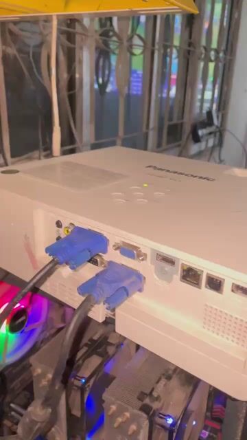 Máy chiếu Panasonic LB382 XGA Trắng. Mua bán Đồ dùng văn phòng tại Thành phố Long Xuyên An Giang được đăng bởi Mạnh Hàng 2nd hình 1