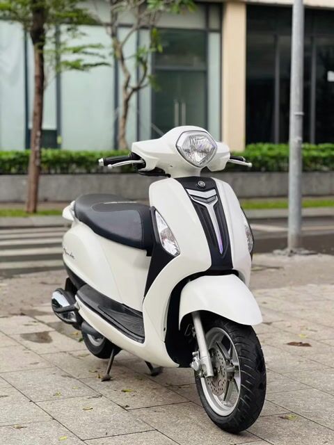 Yamaha Grande 2017 Phiên bản đặc biệt Trắng. Mua bán Xe máy tại Quận Gò Vấp Tp Hồ Chí Minh được đăng bởi Cửa Hàng Cầm Đồ Thanh Lí Xe Máy hình 1
