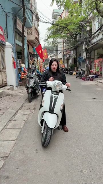 Grander 125fi cuối 2018 trắng Eco sơn máy zin 100%. Mua bán Xe máy tại Quận Cầu Giấy Hà Nội được đăng bởi nguyễn bích thuỷ hình 1