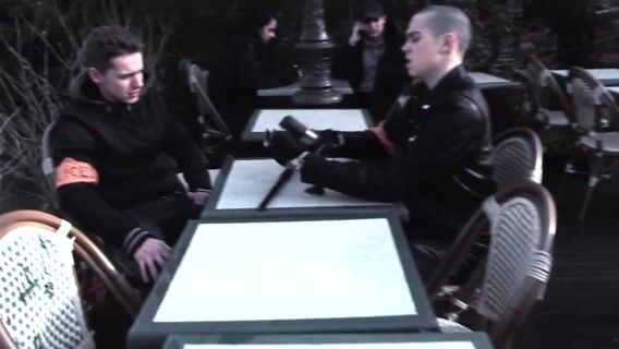 Collier en eau trouble