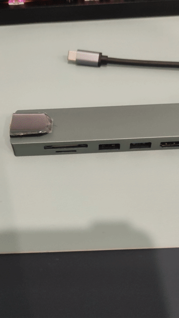 Hub chuyển đổi USB-C Kim loại Xám Đa cổng. Mua bán Phụ kiện (Màn hình, Chuột...) tại Quận Hai Bà Trưng Hà Nội được đăng bởi Dọn nhà thanh lý đồ hình 1