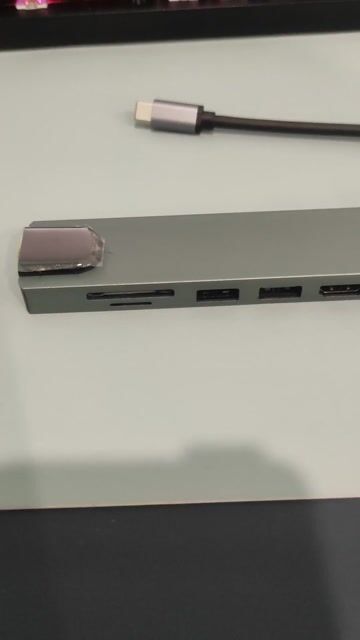 Hub chuyển đổi USB-C Kim loại Xám Đa cổng. Mua bán Phụ kiện (Màn hình, Chuột...) tại Quận Hai Bà Trưng Hà Nội được đăng bởi Dọn nhà thanh lý đồ hình 1