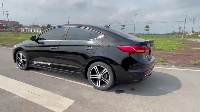 Hyundai Elantra 2018 1.6 AT Sport. Mua bán Ô tô tại Quận Cầu Giấy Hà Nội được đăng bởi Tiến  hình 1