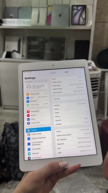 Apple iPad Gen 6 9.7 inch 32GB Bạc. Mua bán Máy tính bảng tại Quận Hoàng Mai Hà Nội được đăng bởi Lã Bình iPad hình 1