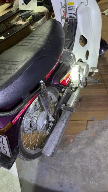 Honda Dream II Thái Lan Trắng Đỏ đô. Mua bán Xe máy tại Quận 12 Tp Hồ Chí Minh được đăng bởi pham van phu hình 1