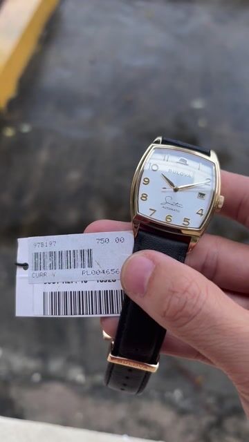 Đồng hồ Bulova 97B197 tank 39mm. Mua bán Đồng hồ tại Thị xã Sơn Tây Hà Nội được đăng bởi Nguyễn xuân vị hình 1