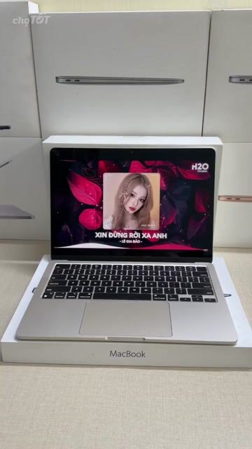 Apple Macbook Air M2 Starlight 13.6 inch 8GB/256GB. Mua bán Laptop tại Quận Hai Bà Trưng Hà Nội được đăng bởi Junioor Computer hình 1