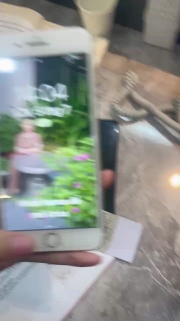Apple iPhone 7 128GB Vàng Việt Nam pin 63%. Mua bán Điện thoại tại Quận Tân Bình Tp Hồ Chí Minh được đăng bởi Nguyen Thi Huynh Nhu hình 1