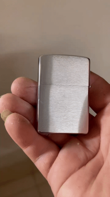 Bật lửa Zippo Kim loại Bạc đã sử dụng. Mua bán Đồ sưu tầm, đồ cổ tại Quận Cẩm Lệ Đà Nẵng được đăng bởi Dat le Thanh hình 1
