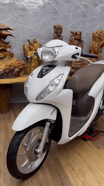 Honda Vision 2022 chính chủ biển SG khoá smartkey. Mua bán Xe máy tại Quận 7 Tp Hồ Chí Minh được đăng bởi Xe Cũ Hiếu CT hình 1
