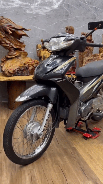 Honda Wave S biển SG dàn áo sơn zin liền lạc. Mua bán Xe máy tại Quận 7 Tp Hồ Chí Minh được đăng bởi Xe Cũ Hiếu CT hình 1