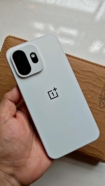 OnePlus 15T rom Quốc Tế, 12/256GB Trắng fullbox. Mua bán Điện thoại tại Quận Thanh Xuân Hà Nội được đăng bởi GA STORE hình 1