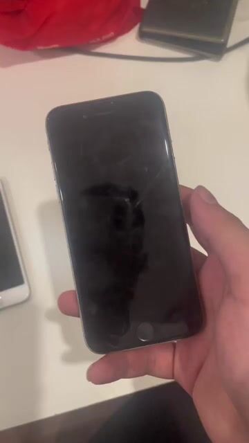 Apple iPhone 6 16GB Trắng và Đen Hỏng. Mua bán Điện thoại tại Quận Thanh Xuân Hà Nội được đăng bởi Anh Huy hình 1