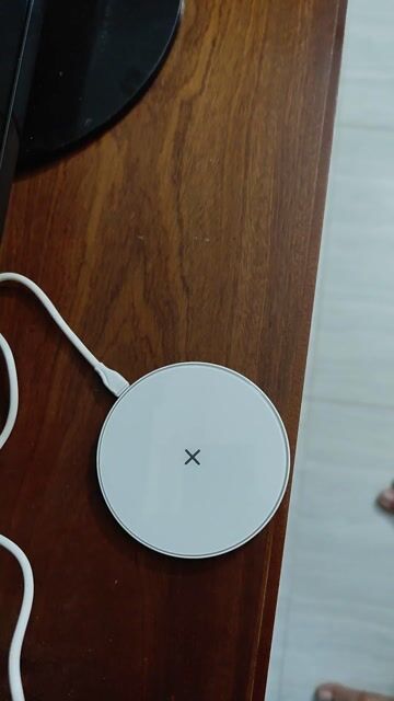 Tai nghe Apple AirPods Pro Trắng. Mua bán Tivi, Âm thanh tại Thành phố Nam Định Nam Định được đăng bởi Hoàng Việt  hình 1