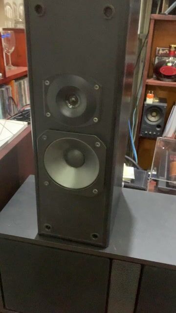 Loa Pioneer S-C605 Đen 160W 8 Ω Nhật Bản. Mua bán Tivi, Âm thanh tại Quận Hai Bà Trưng Hà Nội được đăng bởi Truong soi hình 1