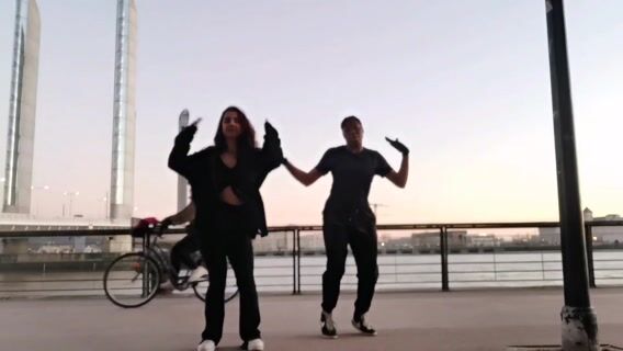 Eh bien dansez maintenant !