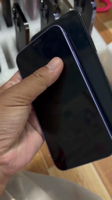 iPhone 12 64G. Mua bán Điện thoại tại Thành phố Bà Rịa Bà Rịa - Vũng Tàu được đăng bởi Trần Tùng hình 1