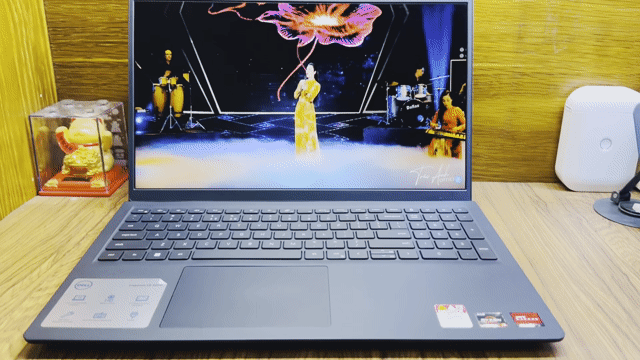 Dell Ryzen 5  - Card rời - Màn 15.6 FHD - Zin đẹp. Mua bán Laptop tại Quận 10 Tp Hồ Chí Minh được đăng bởi Laptop Hùng Dũng  hình 1