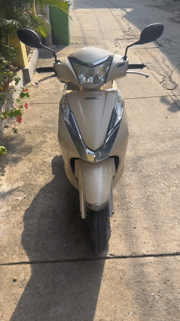Honda Lead 2013 đẹp, máy zin êm biển SG. Mua bán Xe máy tại Quận 8 Tp Hồ Chí Minh được đăng bởi Quân  hình 1