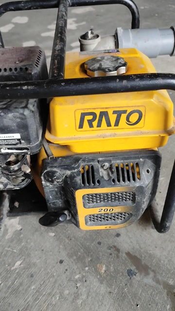 Máy xăng 6.5 + đầu bơm . Lớn. Mua bán Phương tiện khác tại Huyện Phong Điền Cần Thơ được đăng bởi Gà gà hình 1