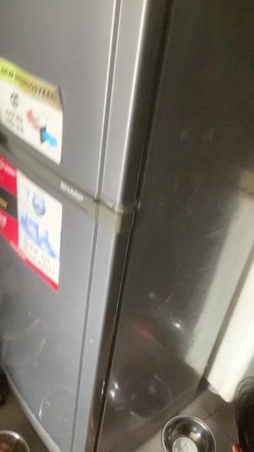 Tủ lạnh Sharp 160 lít Bạc❤️💚 máy giặt 9kg panasonic. Mua bán Tủ lạnh tại Quận 8 Tp Hồ Chí Minh được đăng bởi Cửa Hàng Thanh Lý Đồ Cũ Mới hình 1