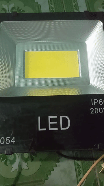 Đèn LED 200W IP66 màu Đen. Mua bán Đèn tại Huyện Củ Chi Tp Hồ Chí Minh được đăng bởi Tuấn Thanh hình 1