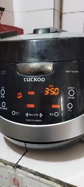 Nồi cơm điện Cuckoo CRP-HNXF1020FB. Mua bán Bếp, lò, đồ điện nhà bếp tại Huyện Yên Phong Bắc Ninh được đăng bởi Vi Nhung Bếp Từ hình 1